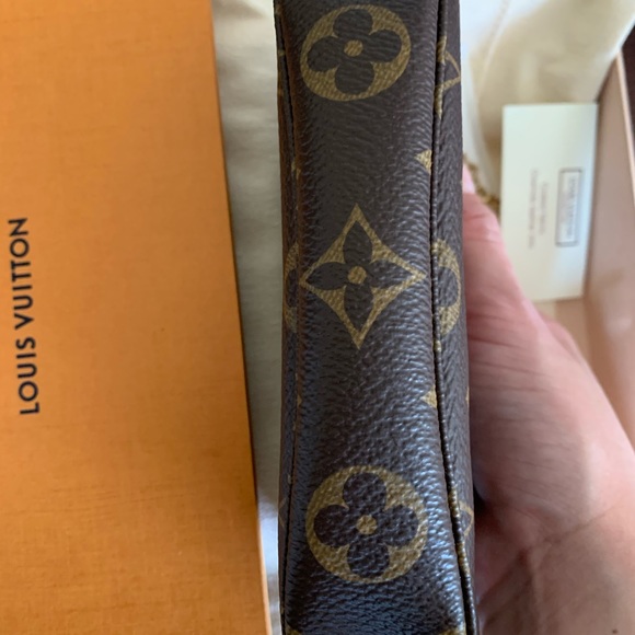 LV Mini Pochette - Picture 2 of 5